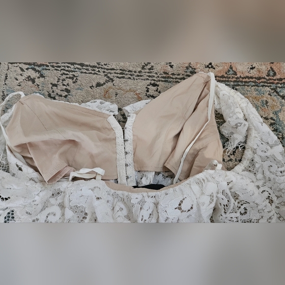 NBD×NAVEN Naven Allie Corset Lace Bodysuit in White. Size Medium - Picture 14 of 16